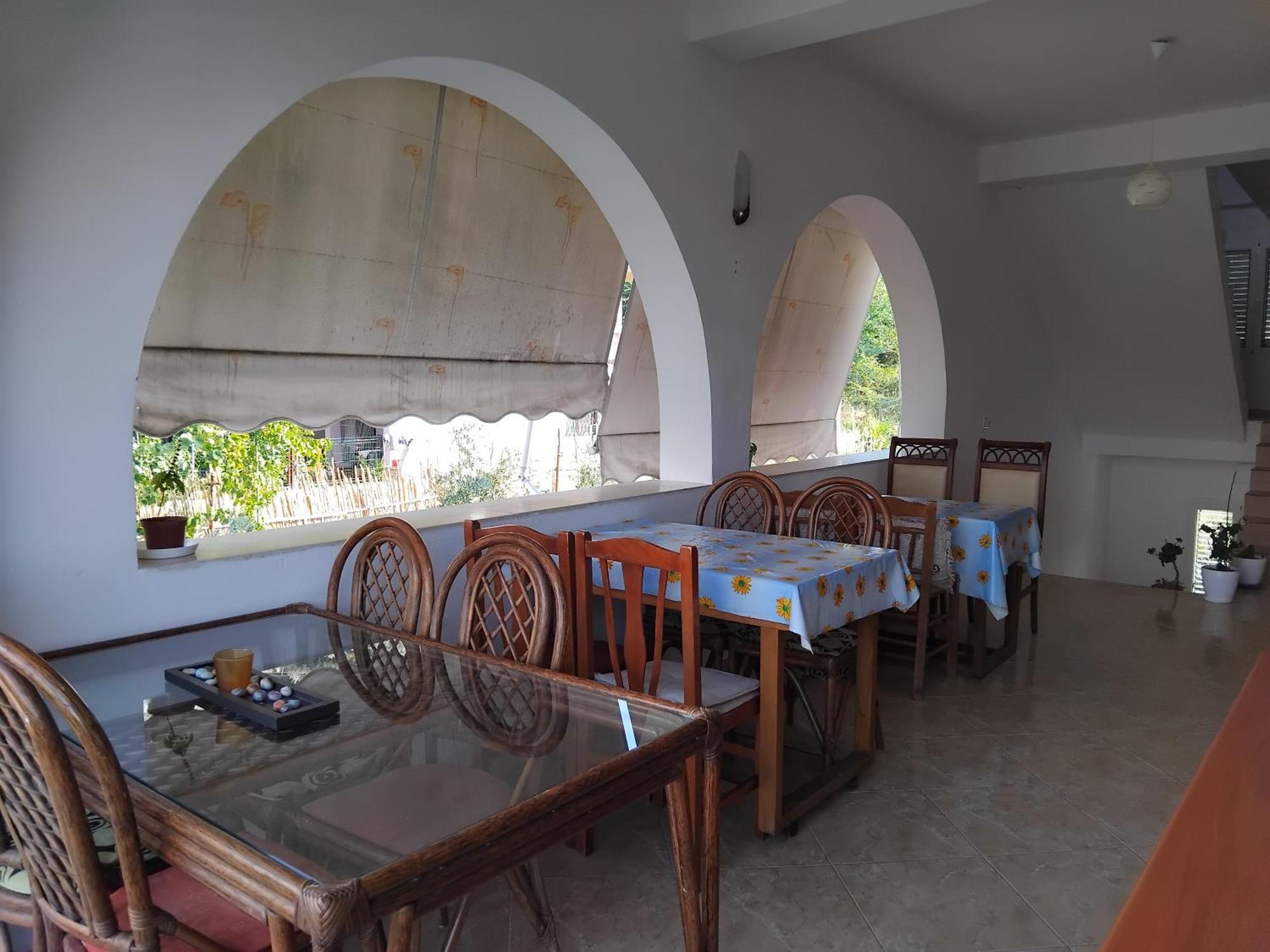 Guest House Irvin Berat Exterior foto