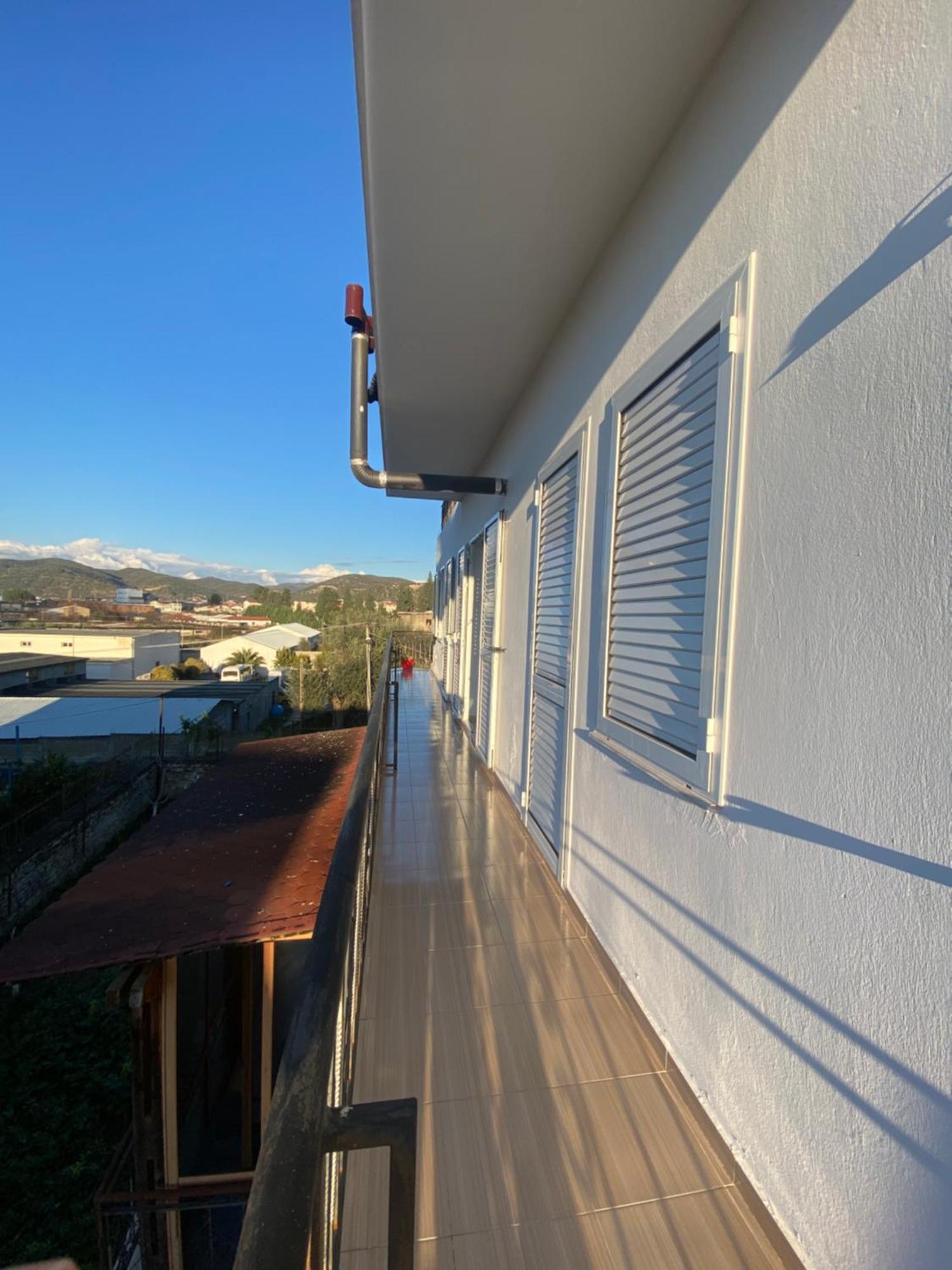 Guest House Irvin Berat Exterior foto
